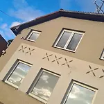 아파트 Kopecek 22 Cely Dum S Vlastnim Dvorem V Klidne Lokalite *