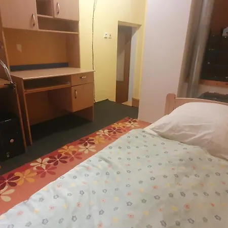 아파트 Kopecek 22 Cely Dum S Vlastnim Dvorem V Klidne Lokalite
